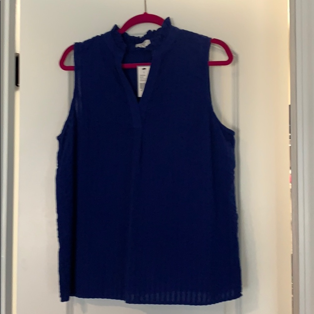 Ruffle neck Tank